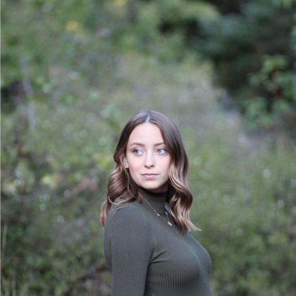 Meet your Posher, Kay - Picture 1 of 1